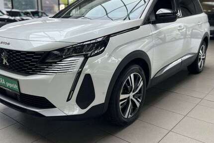 Peugeot 5008 70.731 km 21.890 &euro; Bottrop 46236