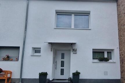 Charmantes Reihenhaus komplett Saniert zimmer