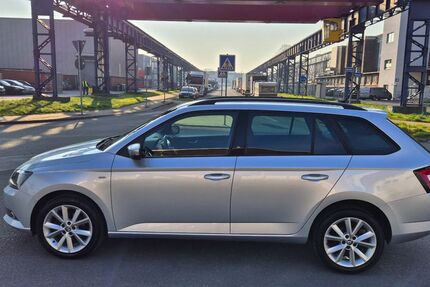 Skoda Fabia 103.500 km 9.290 &euro; Mülheim 45476