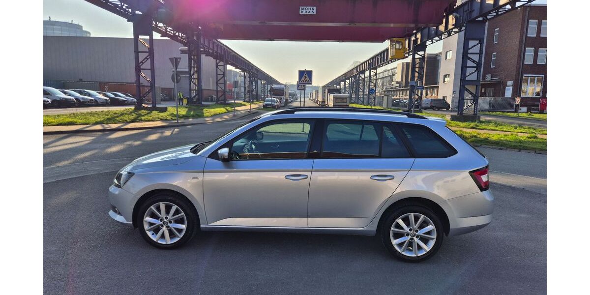 Skoda Fabia 103.500 km 9.290 &euro; Mülheim 45476