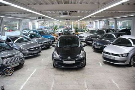 Renault Clio 120.000 km 2.990 € Essen 45356