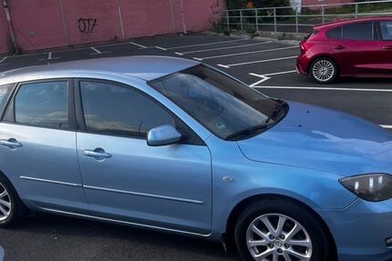 Mazda 3 183.000 km 2.450 &euro; Gladbeck 45968