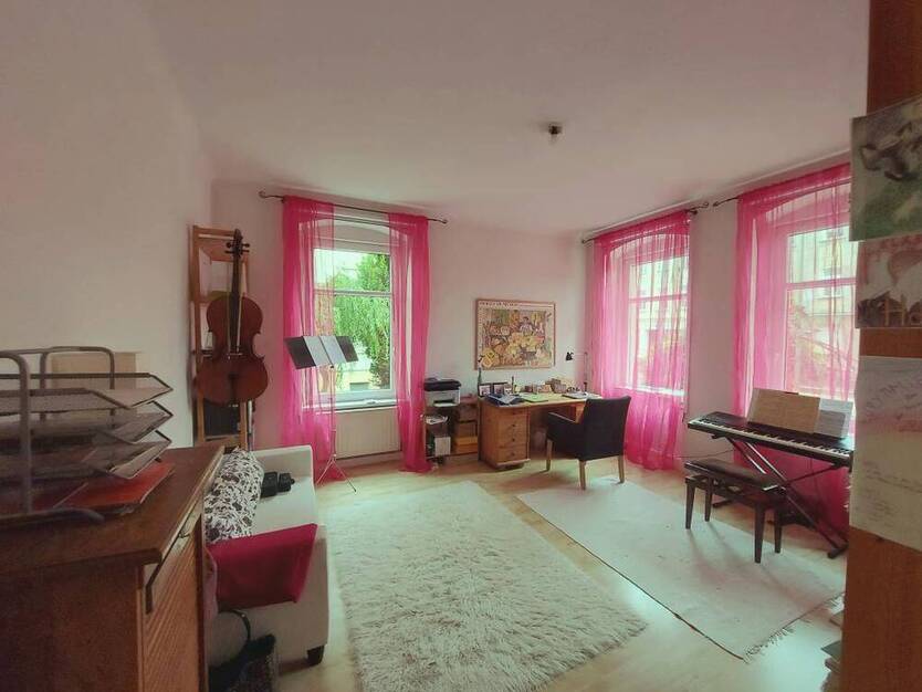 Kamin! Stilvolle, helle 4-Zimmer-Whg. mit Balkon und Gartennutzung im Hochparterre, SP im Hof