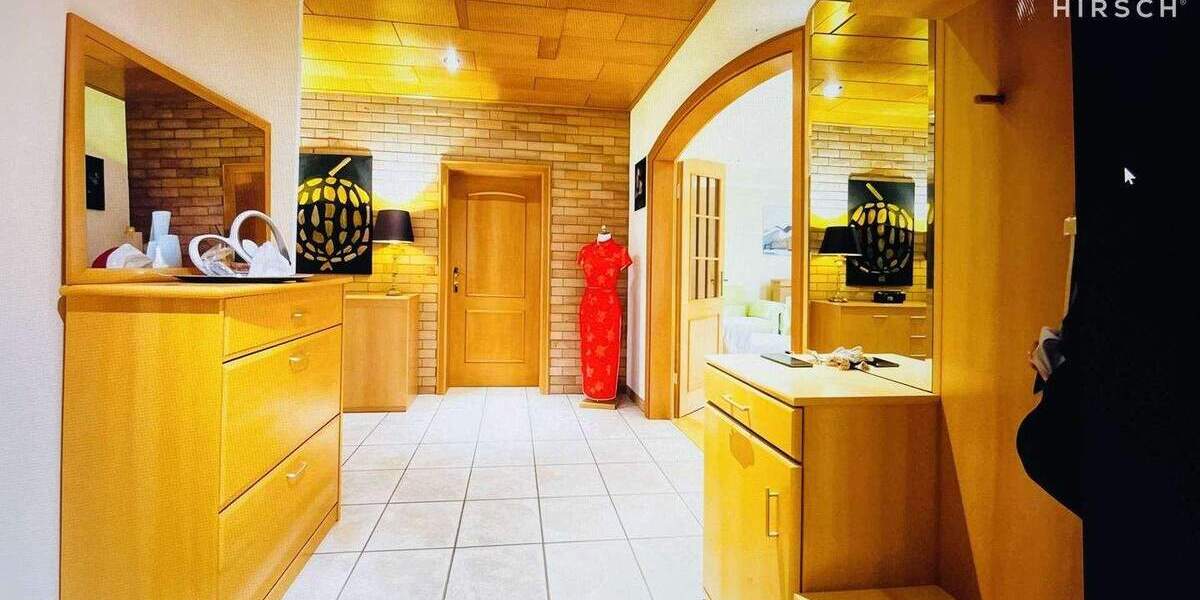 Exklusives Einfamilienhaus mit weitläufigem Garten und baureifem Bauland 5 zimmer