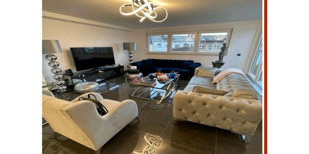 Modernisierte Dachgeschosswohnung in Duisburg-Ruhrort 2 zimmer