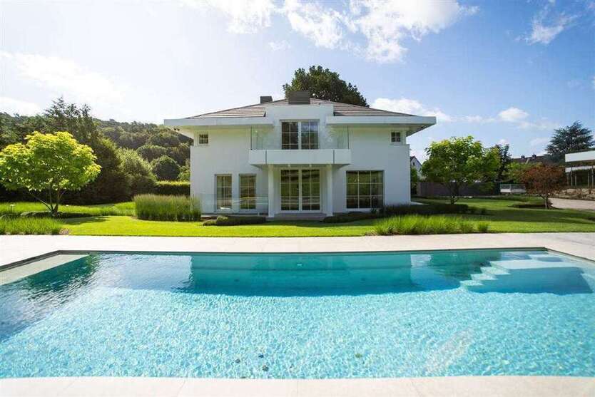 Haus zum Kaufen in Herdecke 4.700.000 € 590 m²