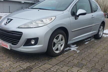 Peugeot 207 170.000 km 1.999 € Wuppertal 42389