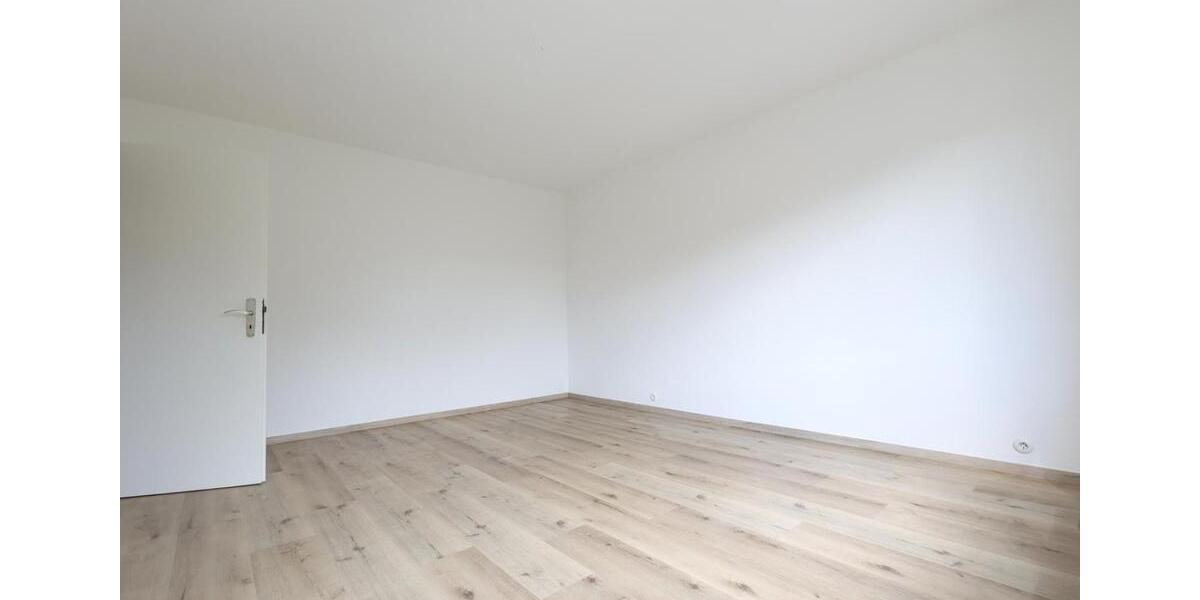 Helle, renovierte 3-Zimmer-Wohnung - Balkon - provisionsfrei - MH 3 zimmer