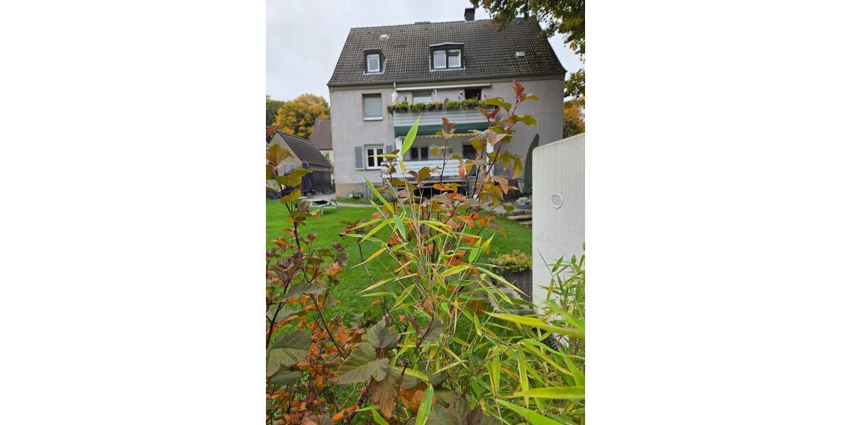 Dachgeschoßwohnung Gladbeck Brauck - 3.5 Zimmer, 930 m&sup2;, 930&euro; | Angebot:25838689