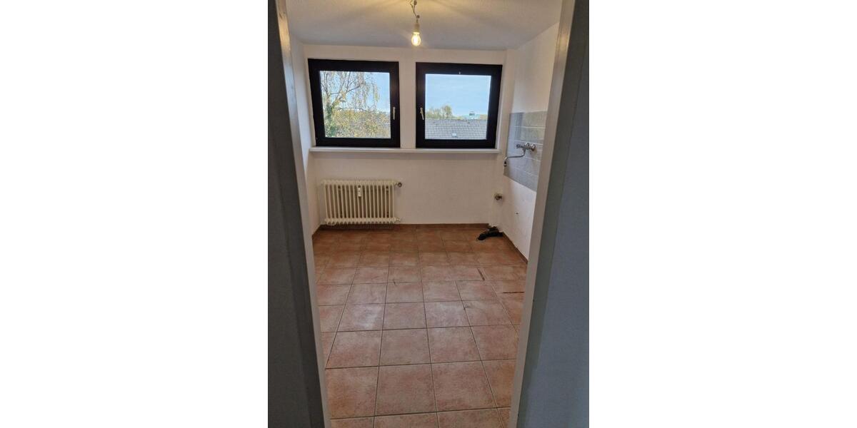 Dachgeschoßwohnung Essen Stadtbezirk IV - 2 Zimmer, 62 m&sup2;, 418&euro; | Angebot:24628444