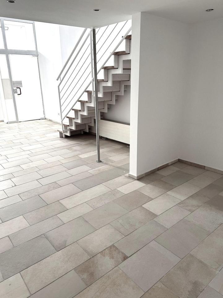 Ladenlokal in bester Citylage an der *Wißstraße* – ideal für Einzelhandel, Dienstleister und Galerie zimmer