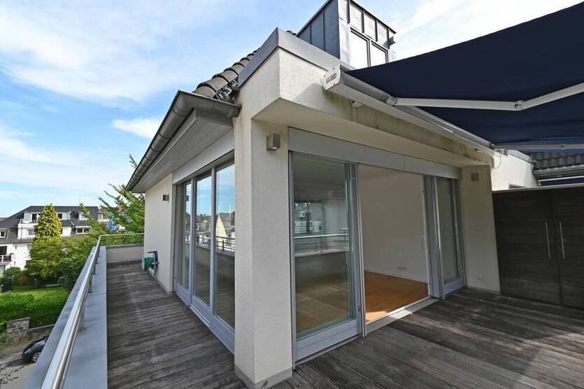 Limited Edition! Komfortable, ganz helle Penthouse-Wohnung in Bredeneyer Toplage