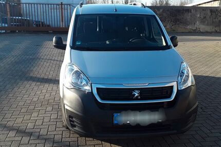 Peugeot Partner 47.797 km 10.499 &euro; Herne 44627
