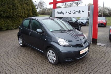 Toyota Aygo (X) 116.000 km 2.800 &euro; Ratingen 40882
