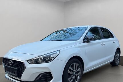 Hyundai i30 73.620 km 10.490 &euro; Wuppertal 42289