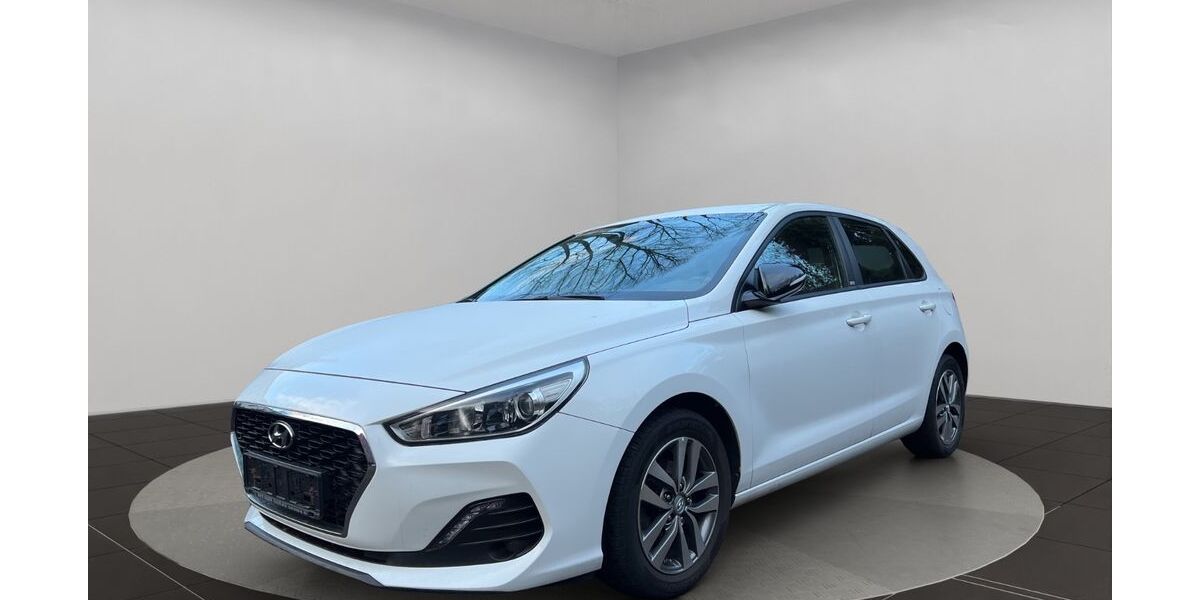 Hyundai i30 73.620 km 10.490 &euro; Wuppertal 42289