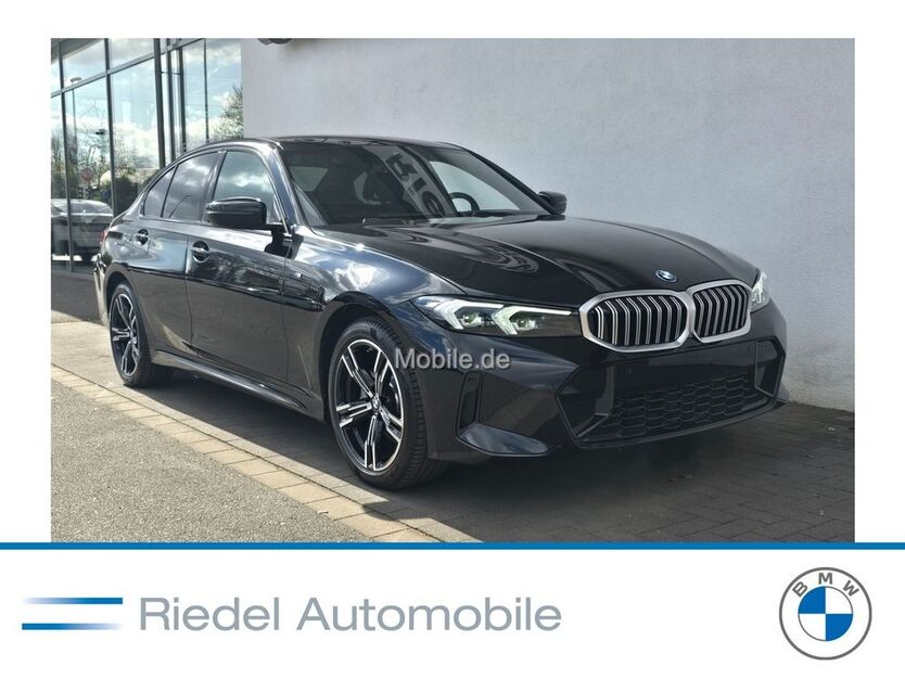 BMW 330 8.999 km 52.990 € Dinslaken 46535