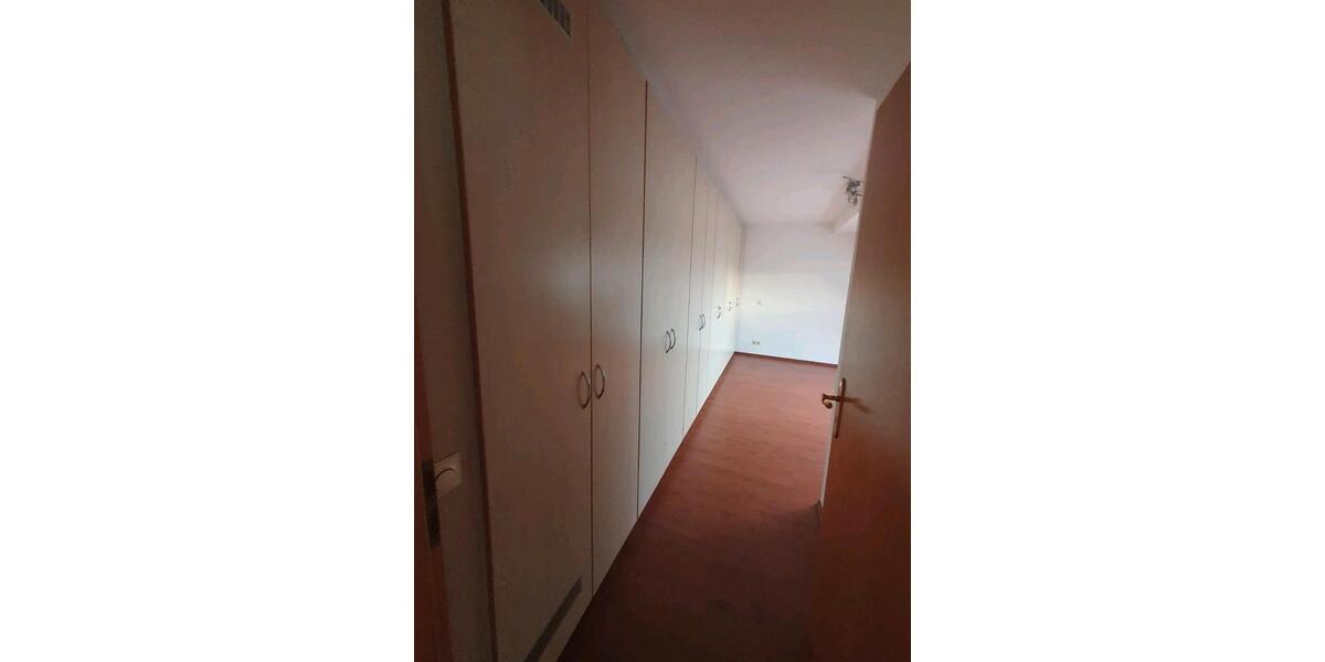 Dachgeschoßwohnung Gelsenkirchen - 2 Zimmer, 98 m&sup2;, 129.000&euro; | Angebot:25832405