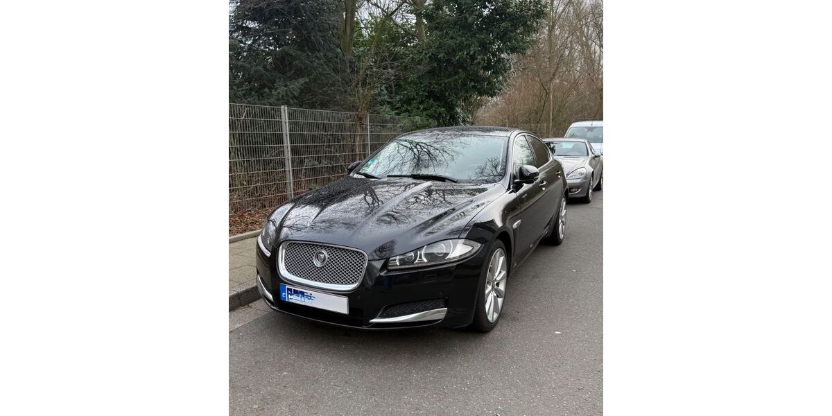 Jaguar XF 210.000 km 8.900 &euro; Bochum 44787
