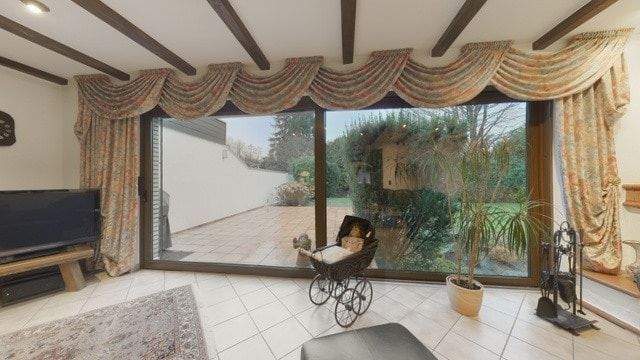 Doppelhaushälfte mit großzügigem Grundstück, Kamin und Doppelgarage 4 zimmer