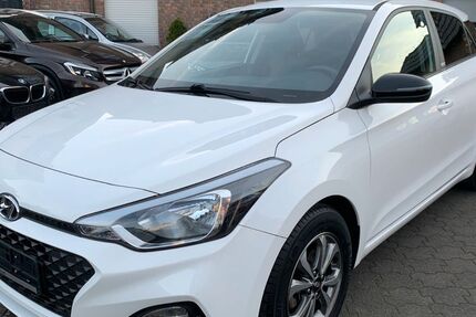 Hyundai i20 13.000 km 14.400 &euro; Moers 47443