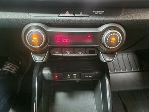 Kia Rio Dream Team Kamera Alu Navi DAB Klimaautom. SHZ 48.722 km 12.980 &euro; HAAN 42781