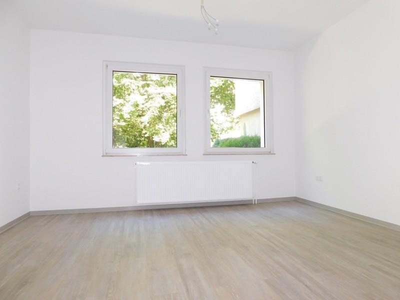 Kleine 3-Zi.-Whg. mit sonnigem Balkon in Ronsdorf- auf Wunsch ab sofort frei zimmer