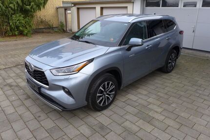 Toyota Highlander 126.785 km 38.750 &euro; Gladbeck 45968