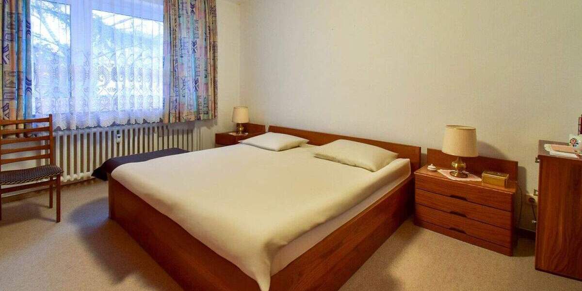 Leben und Leben lassen! Schöne, ruhige Wohnung mit Balkon und TG-Stellplatz 4 zimmer