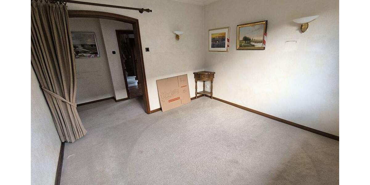 Ihr neues Zuhause in Duisburg-Rheinhausen! Einfamilienhaus sucht neue Eigentümer 7 zimmer