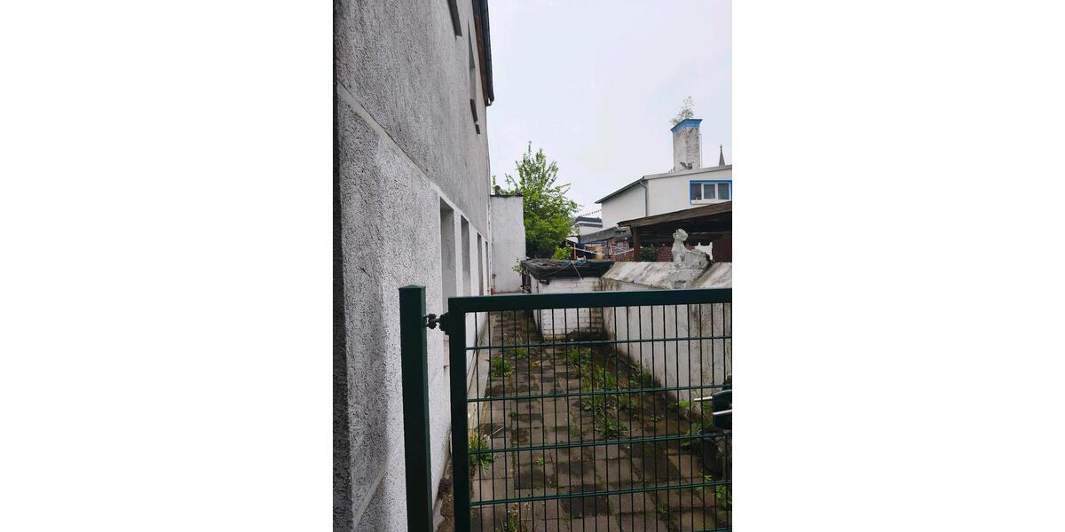Mehrfamilienhaus, Wohnhaus Velbert - 10 Zimmer, 190 m&sup2;, 1.600&euro; | Angebot:26464422