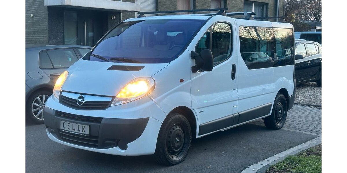 Opel Vivaro 287.000 km 6.600 &euro; Duisburg 47138