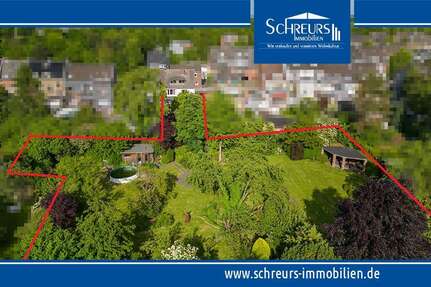 Haus zum Kaufen in Krefeld Oppum 695.000 € 222 m²
