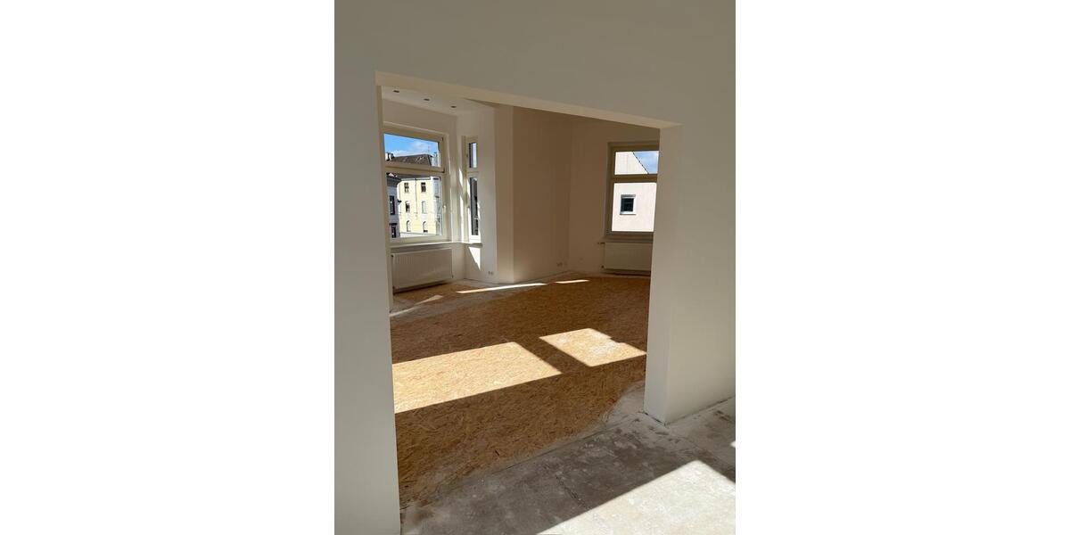 Etagenwohnung Schwelm - 2 Zimmer, 94 m&sup2;, 1.180&euro; | Angebot:25793329