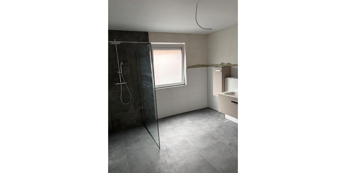 Provisionsfrei* Das letzte EinfamilienhausMittelhaus mit PV+Speicher 10,4 KW+Garage 140m zum Rheinufer Energiebedarf 22,4 kWhm2a - Einfamilienhaus Duisburg Essenberg | Angebot:27447235