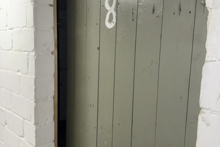 Bahnhof Str. Keller zimmer