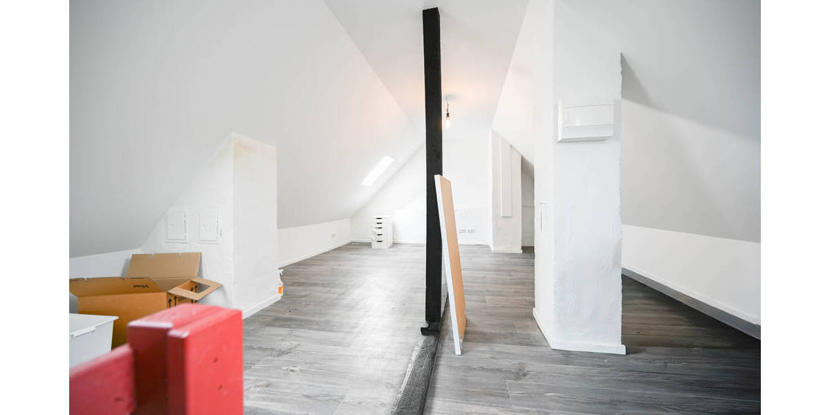 Etagenwohnung Hattingen - 2 Zimmer, 76 m&sup2;, 850&euro; | Angebot:26452416