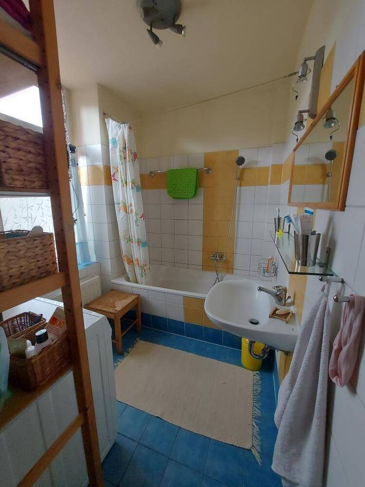 Kamin! Stilvolle, helle 4-Zimmer-Whg. mit Balkon und Gartennutzung im Hochparterre, SP im Hof