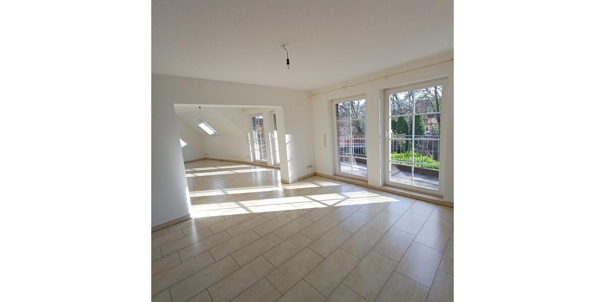 Etagenwohnung Bottrop Feldhausen - 3.5 Zimmer, 119 m&sup2;, 1.100&euro; | Angebot:25810856