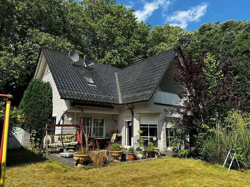 Haus zum Kaufen in Gelsenkirchen 869.000 € 197.09 m²