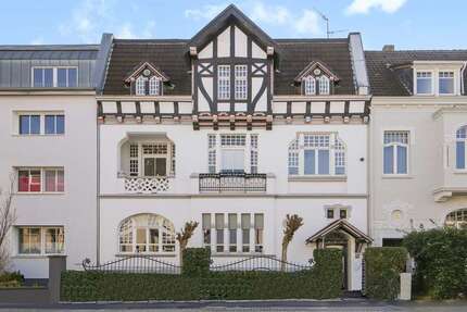 Haus zum Kaufen in Mülheim an der Ruhr 850.000 € 345 m² 11 zimmer