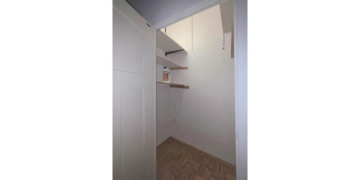 Altbau-Charme: 4,5 Zi. mit Echtholzparkett & sep. Home-Office-Zimmer in Top-Lage (Stadtwald-Nähe) 4 zimmer