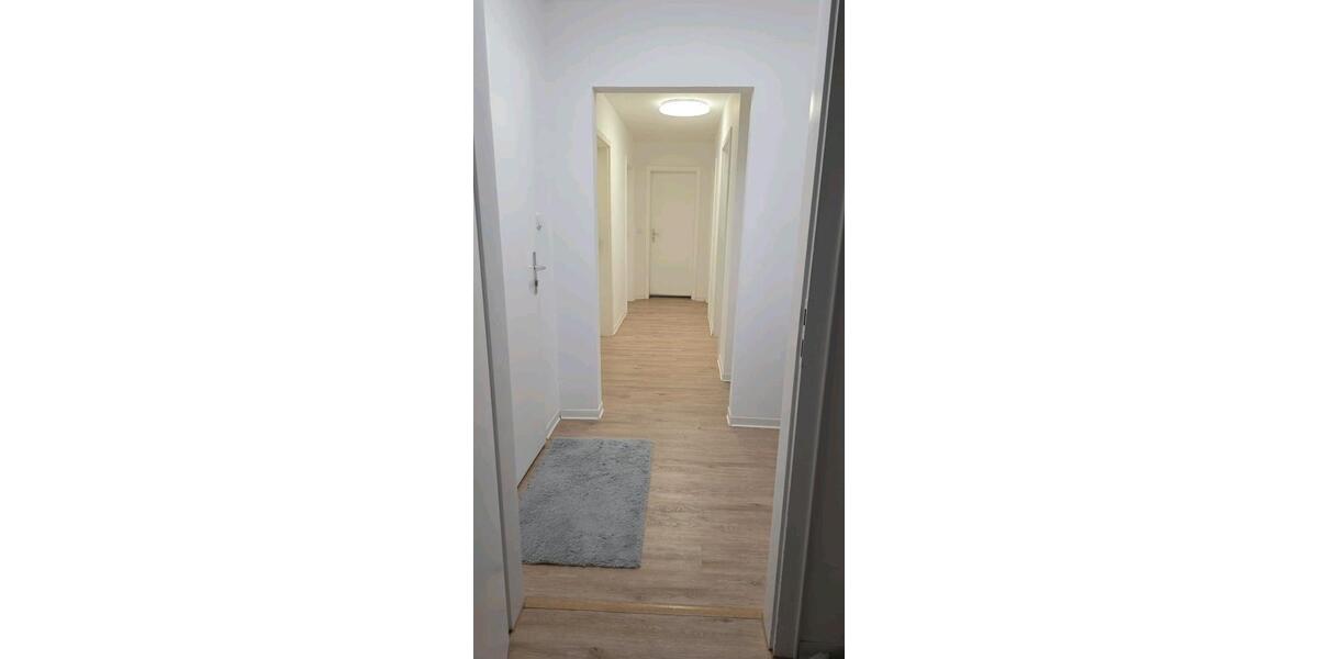 Dachgeschoßwohnung Wuppertal Gemarkung Langerfeld - 5 Zimmer, 120 m&sup2;, 230.000&euro; | Angebot:22881440