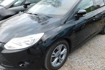 Ford Focus 302.678 km 2.999 &euro; Mülheim 45473