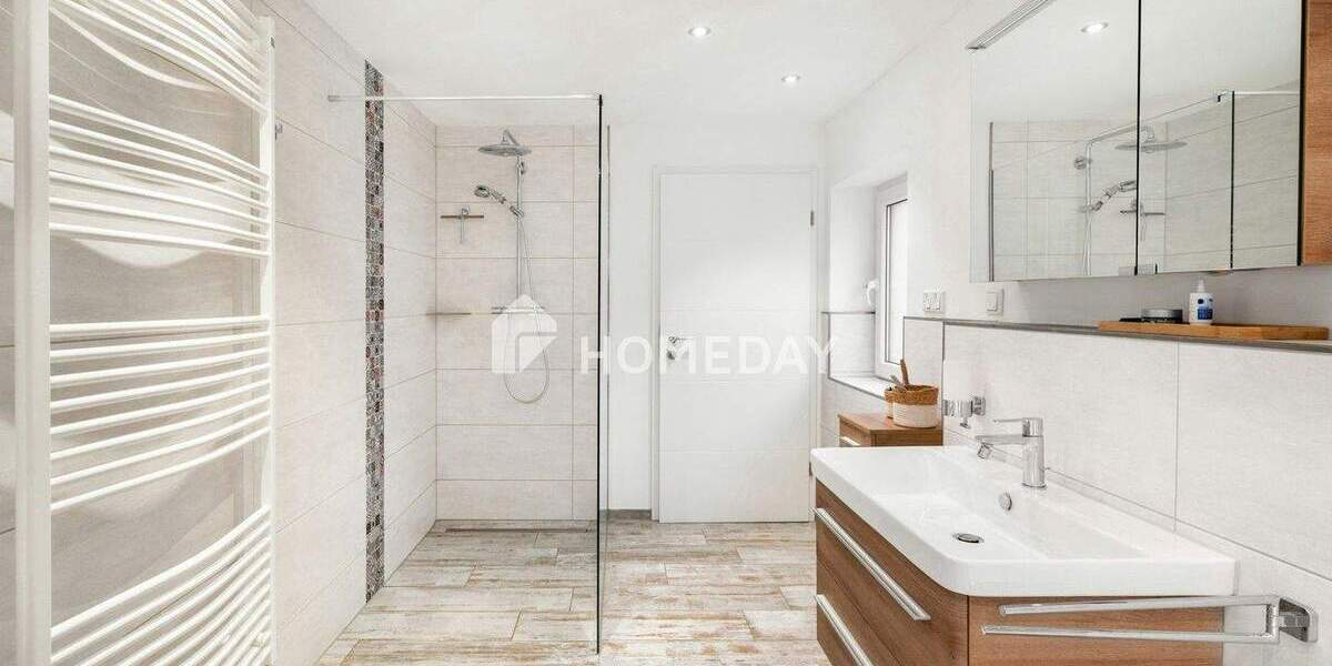 Ein Zuhause zum Wohlfühlen - Historische Doppelhaushälfte mit viel Grün 3 zimmer