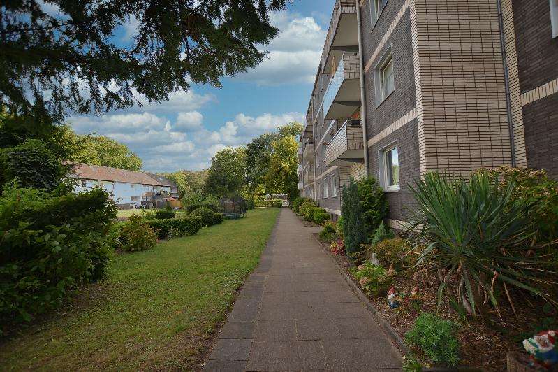 Etagenwohnung Duisburg Hamborn - 3 Zimmer, 74 m&sup2;, 95.000&euro; | Angebot:22262660