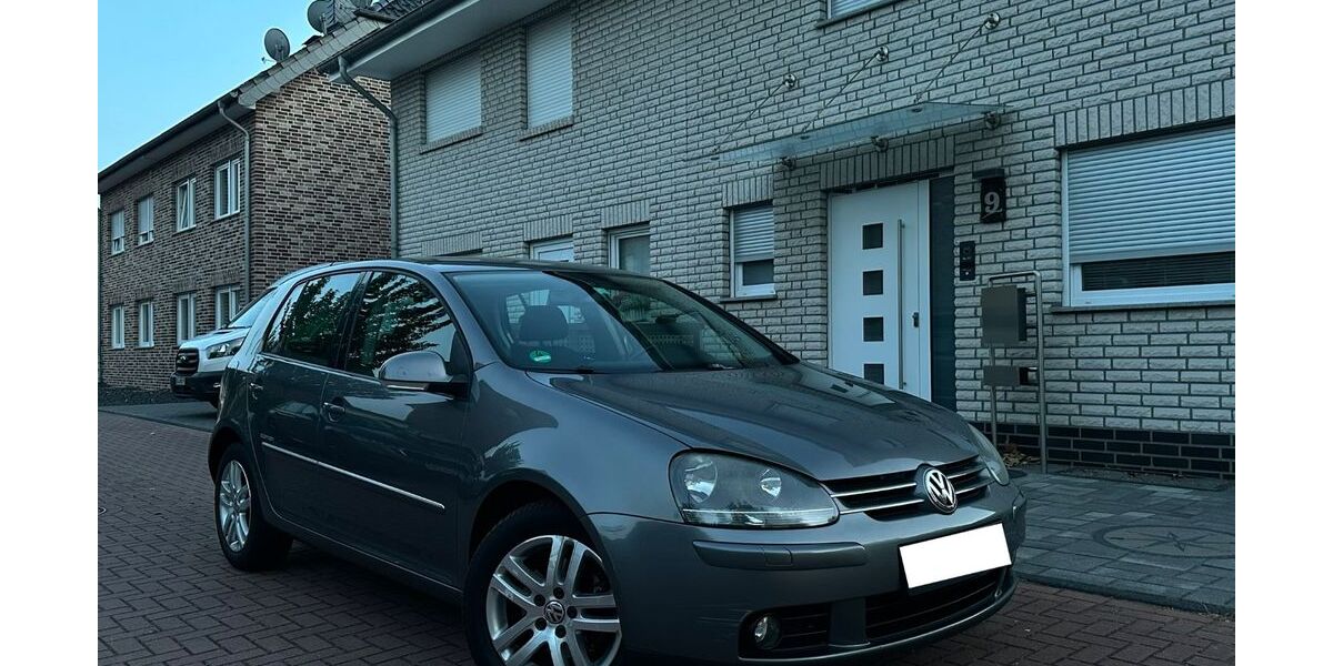 VW Golf 190.000 km 2.500 &euro; Oberhausen 46149