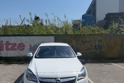 Opel Insignia 227.000 km 6.100 &euro; Heiligenhaus 42579