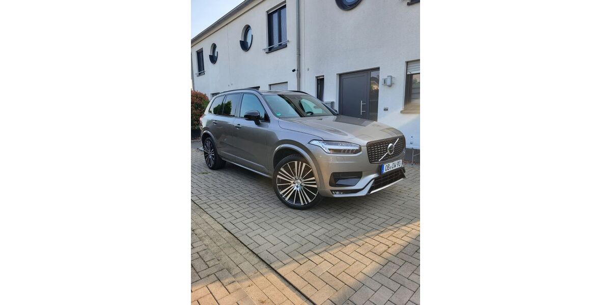 Volvo XC90 69.500 km 44.990 &euro; Oberhausen 46047