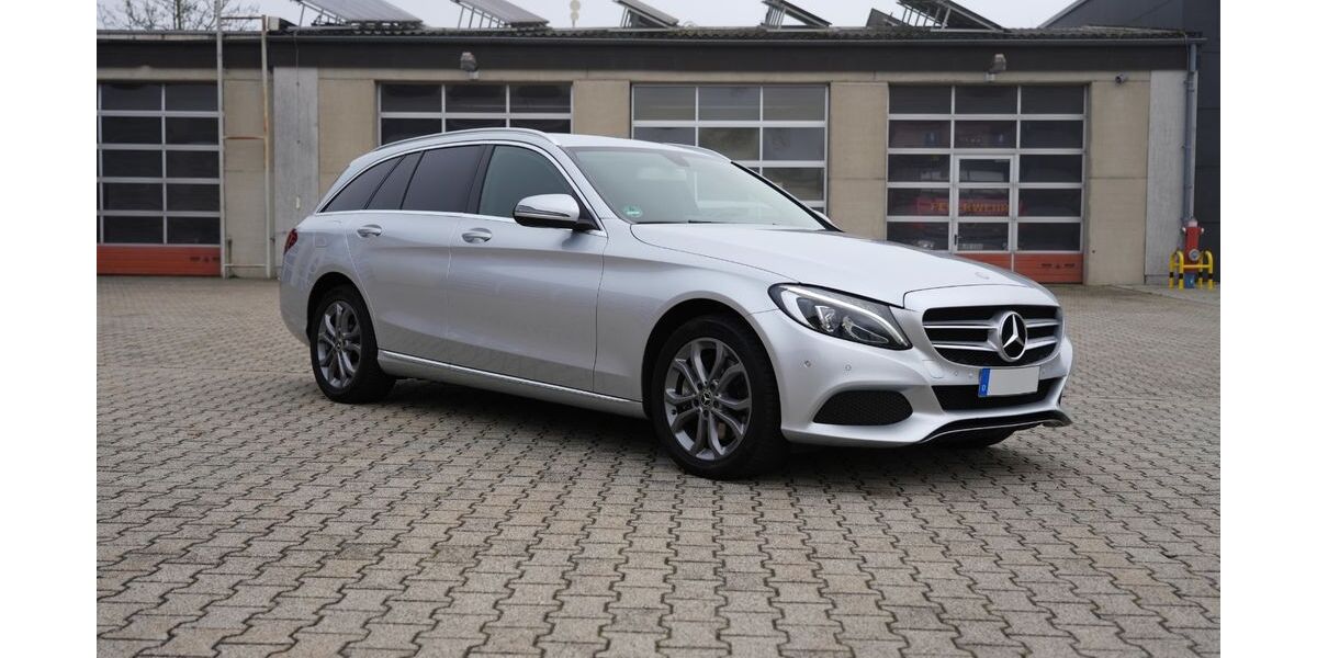 Mercedes-Benz C 250 334.685 km 9.600 &euro; Essen 45356